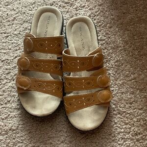 Solanz Kids Brown Strap Sandals